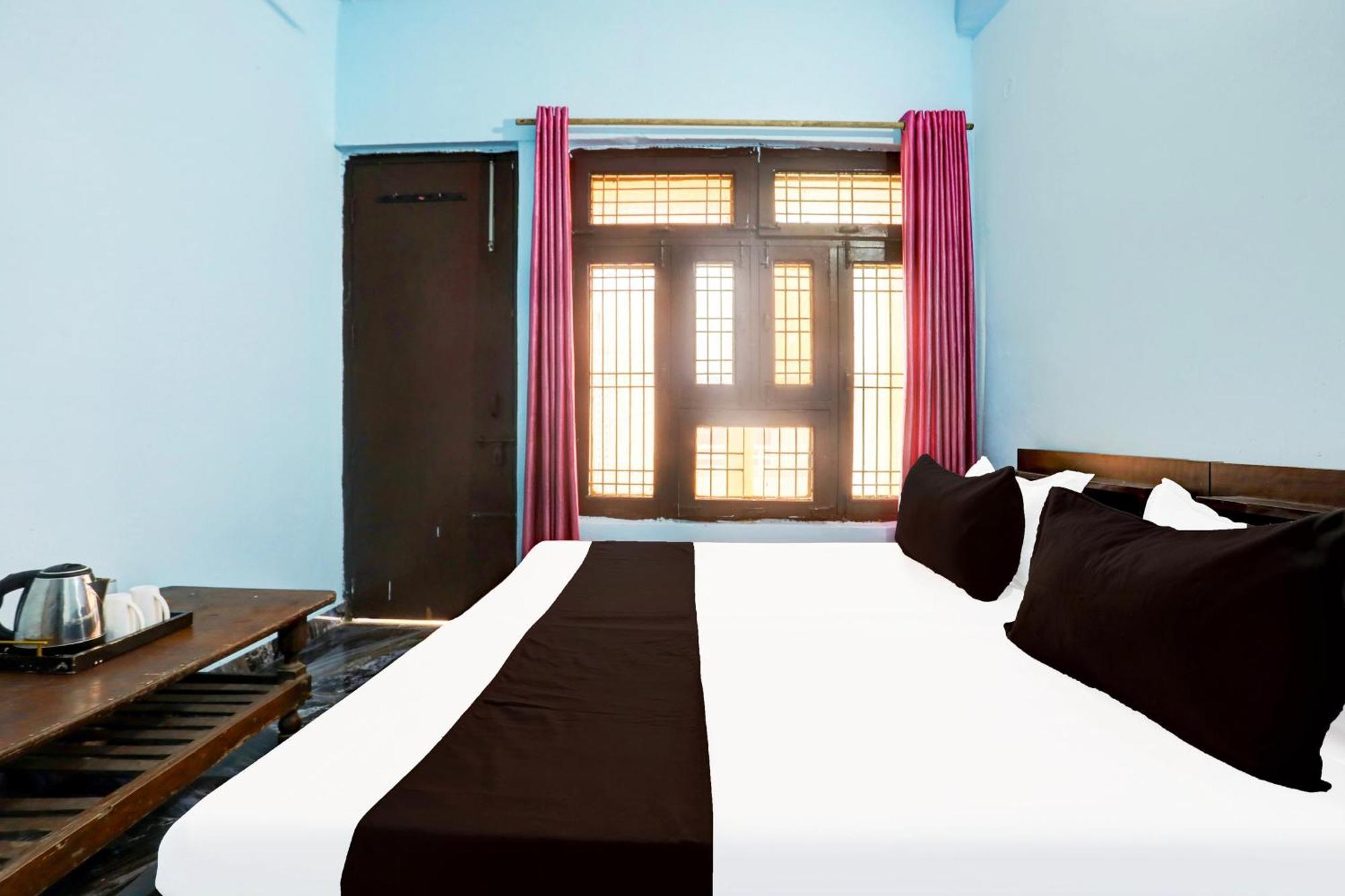Spot On New Diamond Guest House Rudrapur Eksteriør bilde